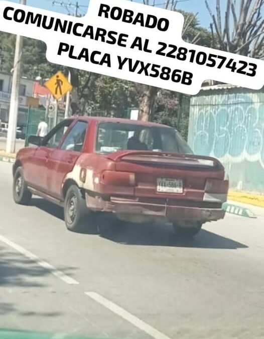 Solicitan ayuda para recuperar Tsuru robado en Xalapa