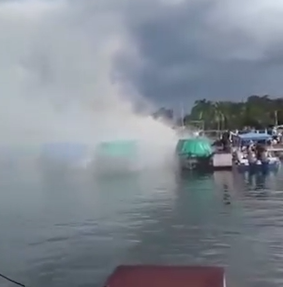¡¡Explosión en embarcación de la Marina en Cozumel deja cinco marinos heridos!!