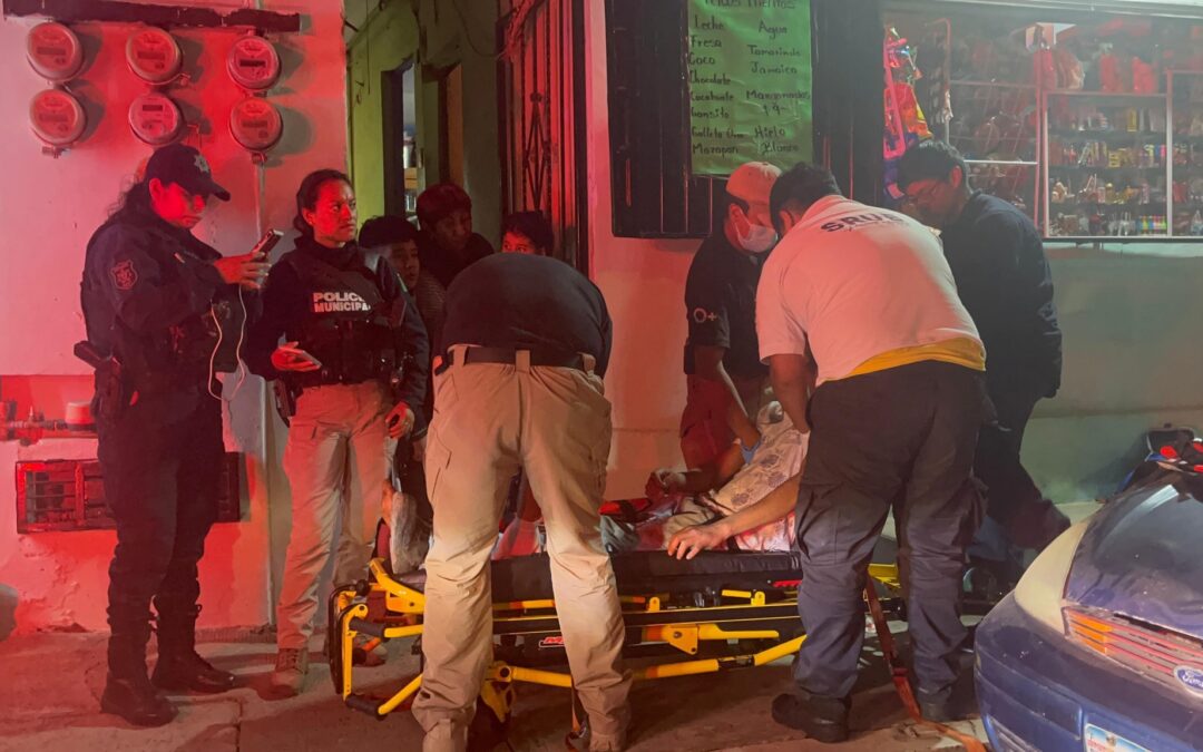 Joven grave tras ser apuñalado en riña en Xalapa